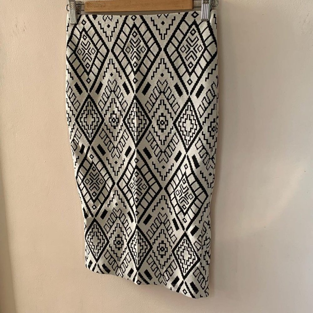 Zara Geometric/Aztec Pencil Skirt - Size Small